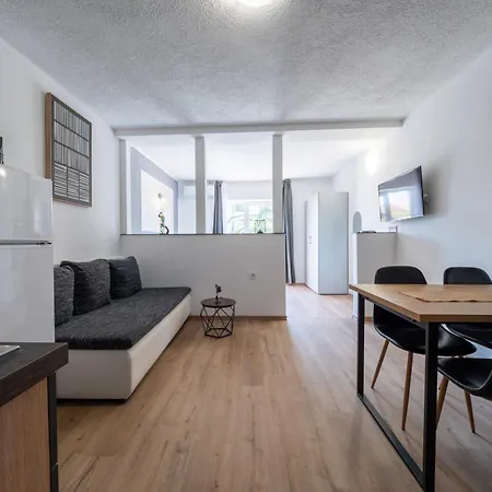 Cozy Apartman Pula